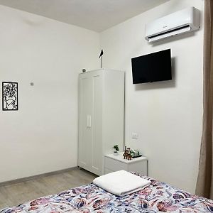 Camera con letto king size